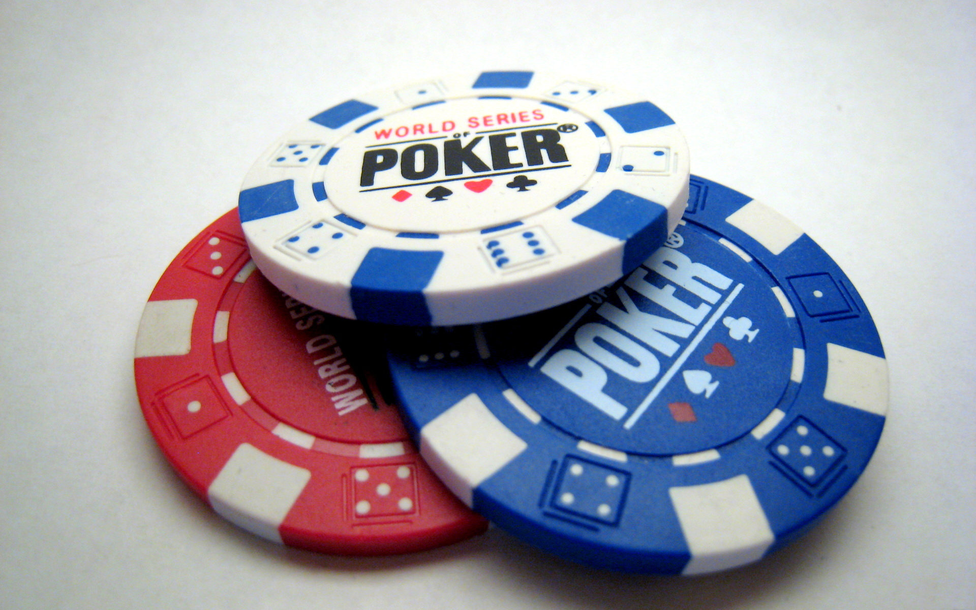 The Allure of Poker Online: Why We Love the Game